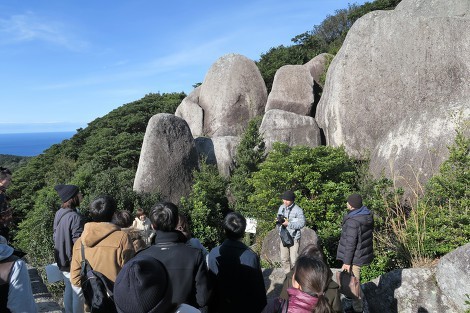 巨石の謎解きツアー 巨石の謎解きツアー