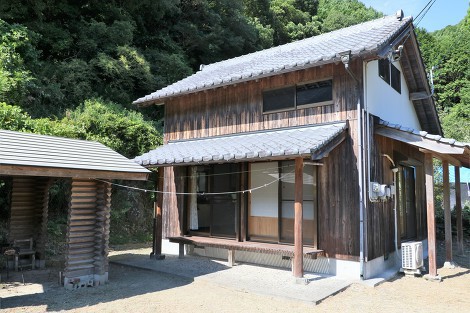 木のやさしさでくつろげる一軒家 木のやさしさでくつろげる一軒家