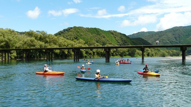 四万十川で楽しむカヌー