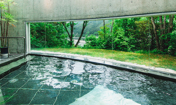 Enjoy A Morning Bath And Hot Spring Overlooking The Shimanto River
